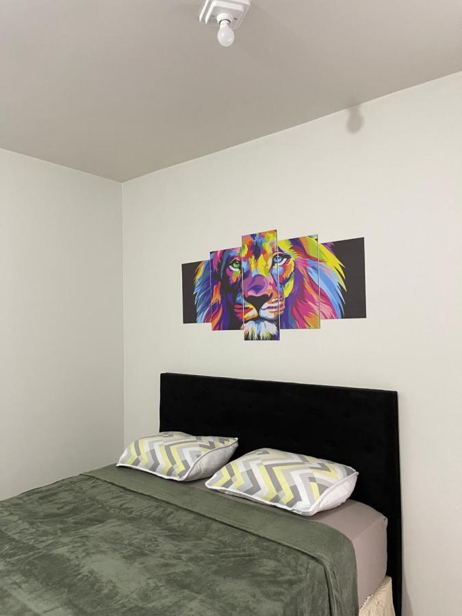 Linda Suite Proxima Ao Aeroporto E Jardim Botanico Curitiba Exterior photo